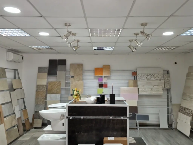 Showroom caliolo materiale edile - ceramica, pietra e arredo bagno ceramica